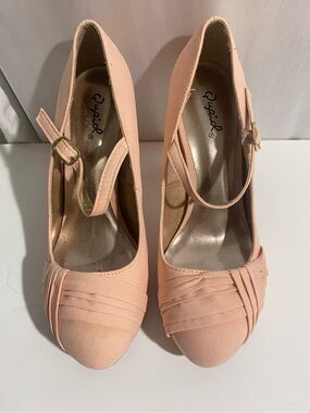 Qupid Women's 8 Blush Pink Round Toe Mary Jane Dollette Coquette Platform Heels